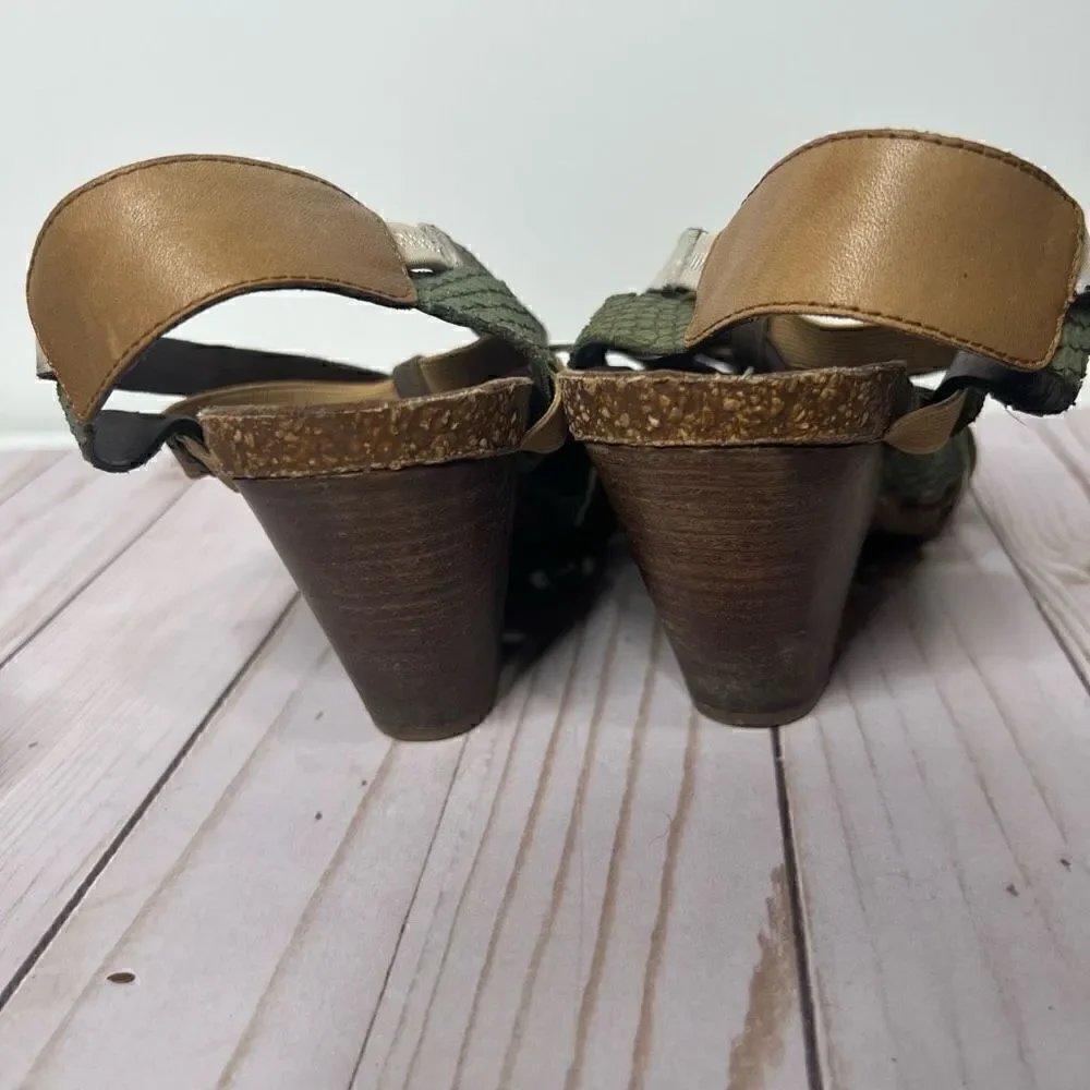 OTBT Taupe Laconia Leather Wedge Sandals